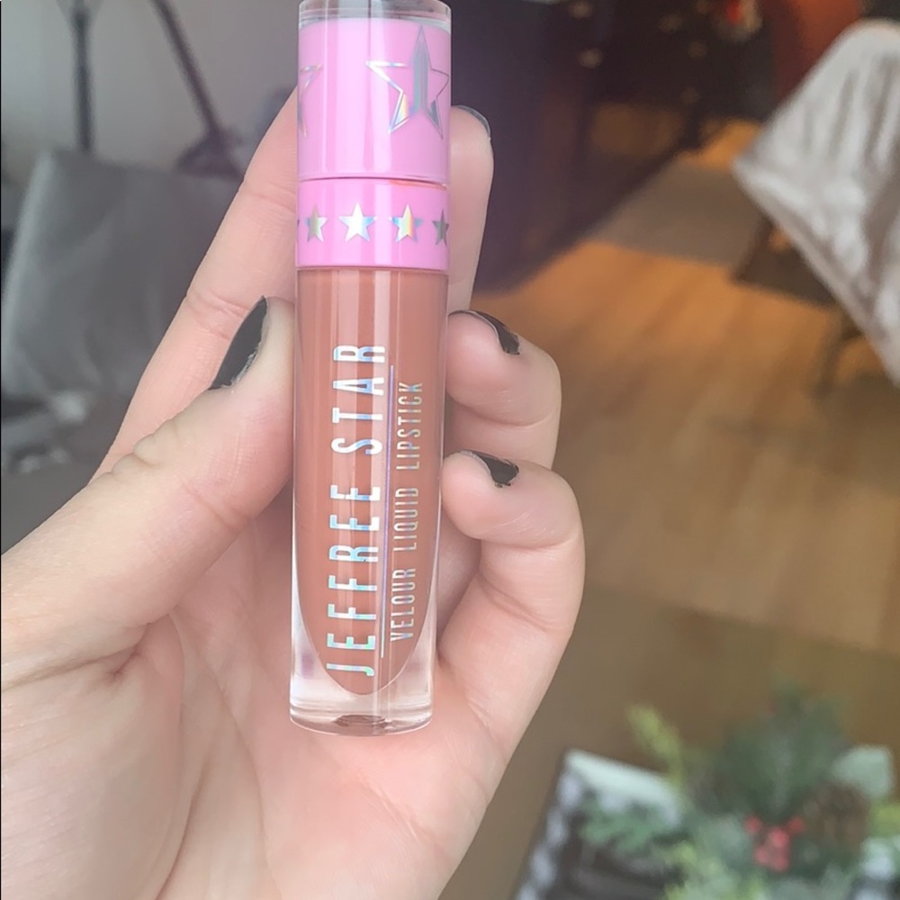 JEFFREE STAR VELOUR LIQUID LIPSTICK IN NATHAN